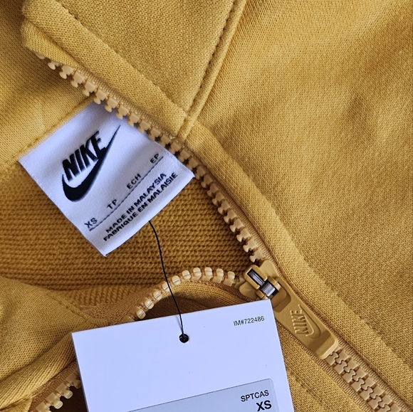 Nike Girl's Sportswear sweater - Picture 6 of 6